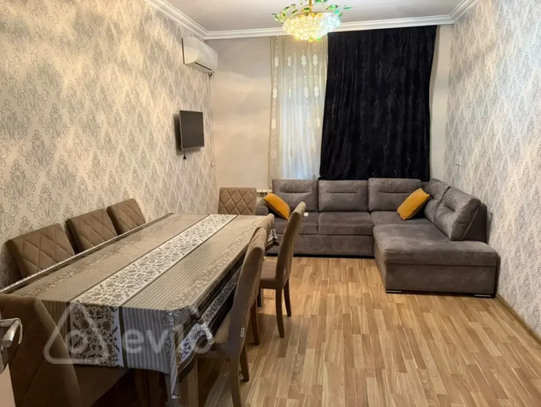 Kirayə verilir 1 otaqlı köhnə tikili 40 m²