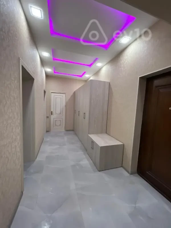 Kirayə verilir 2 otaqlı yeni tikili 95 m²