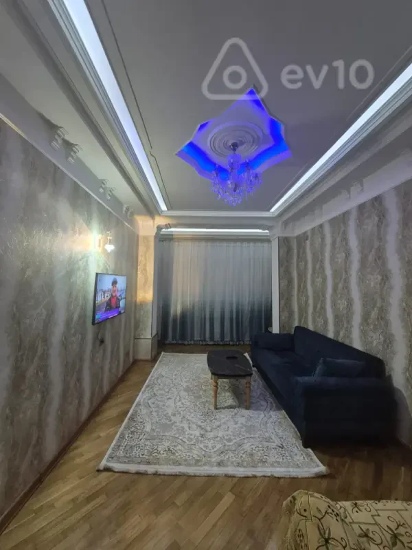 Kirayə verilir 3 otaqlı yeni tikili 85 m²