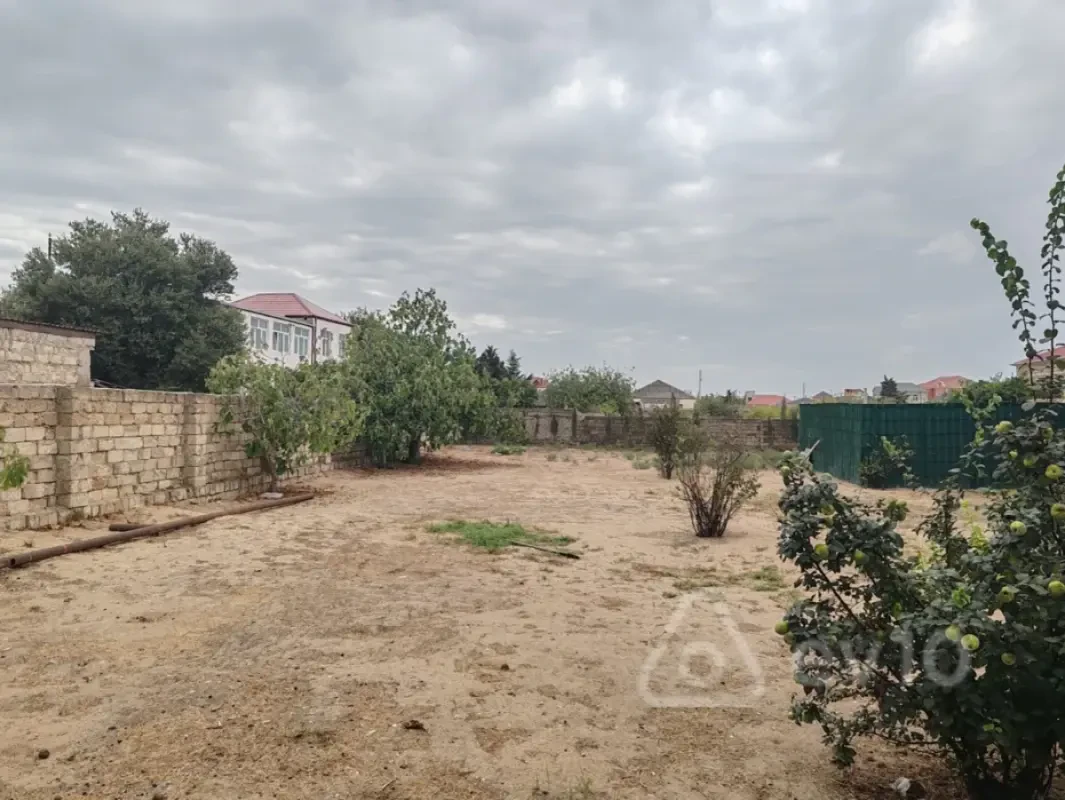 Satılır 5 otaqlı həyət evi 200 m²