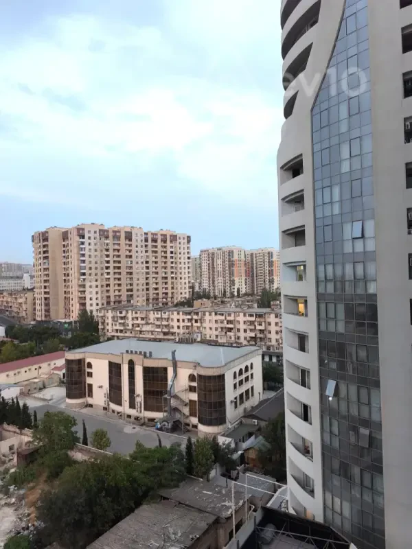 Kirayə verilir 2 otaqlı yeni tikili 100 m²