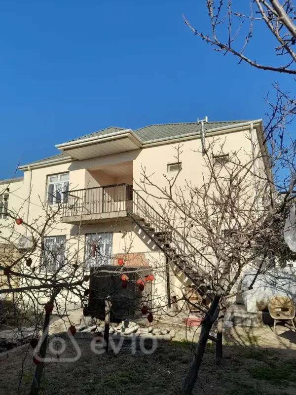 Kirayə verilir 4 otaqlı həyət evi 260 m²