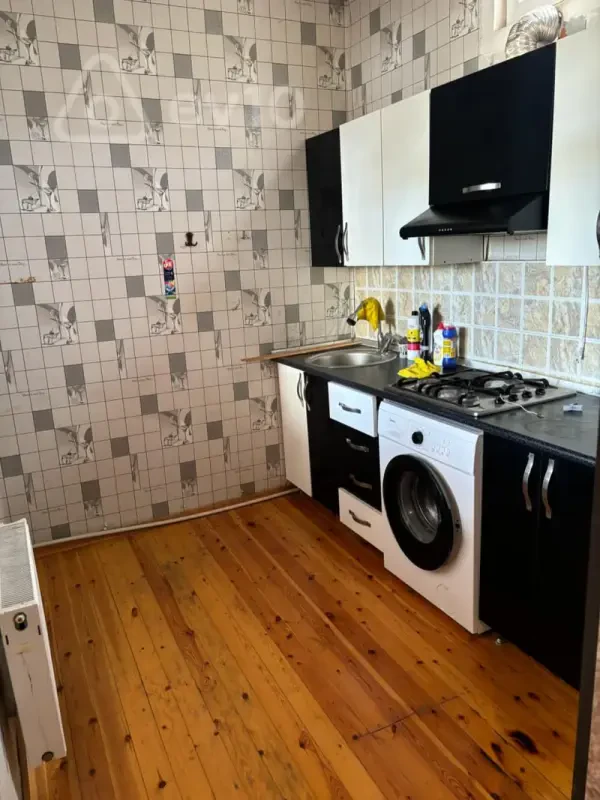 Kirayə verilir 2 otaqlı həyət evi 44 m²