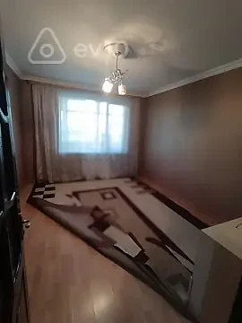 Kirayə verilir 2 otaqlı köhnə tikili 75 m² — Bakı, Nizami 2 otaq 75.00 m²