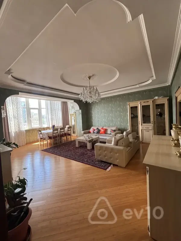 Satılır 3 otaqlı yeni tikili 147.7 m²