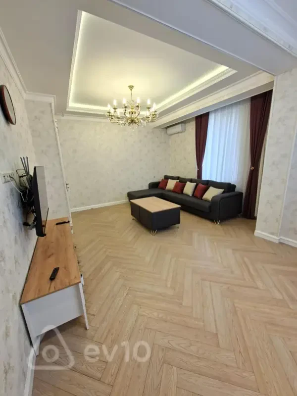 Satılır 2 otaqlı yeni tikili 79 m²