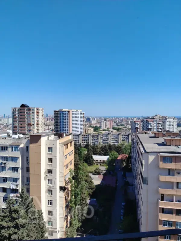 Satılır 4 otaqlı köhnə tikili 106 m²