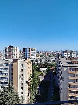 Satılır 4 otaqlı köhnə tikili 106 m² — Bakı, Binəqədi 4 otaq 106.00 m²