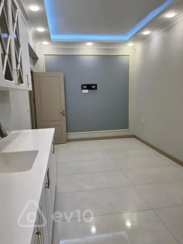 Satılır 2 otaqlı yeni tikili 61 m²