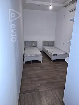 Kirayə verilir 1 otaqlı köhnə tikili 35 m² — Bakı, Səbail 1 otaq 35.00 m²