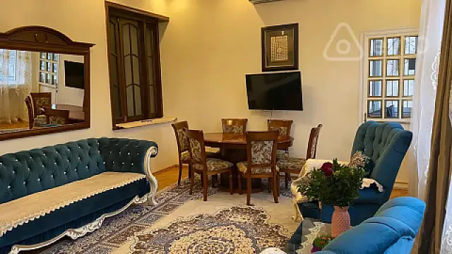 Kirayə verilir 3 otaqlı köhnə tikili 130 m² — Bakı, Nərimanov 3 otaq 130.00 m²