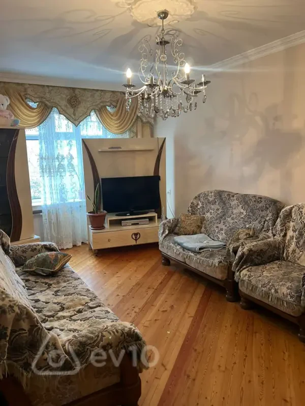 Satılır 3 otaqlı köhnə tikili 69 m²