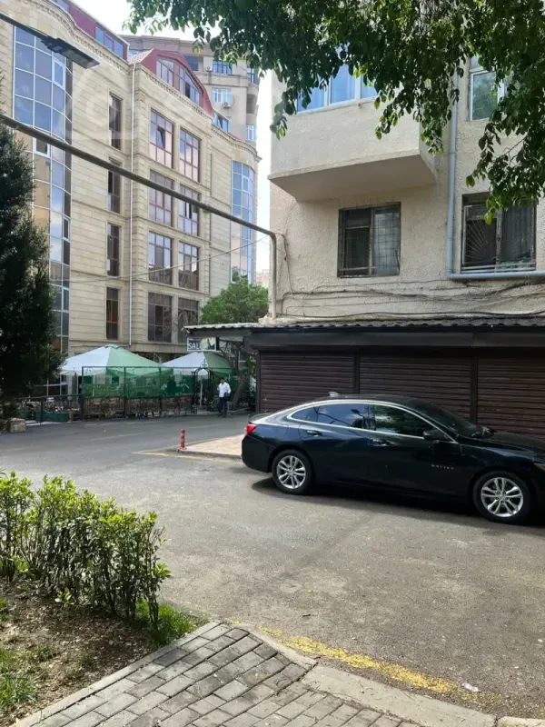 Satılır 3 otaqlı köhnə tikili 62.5 m²