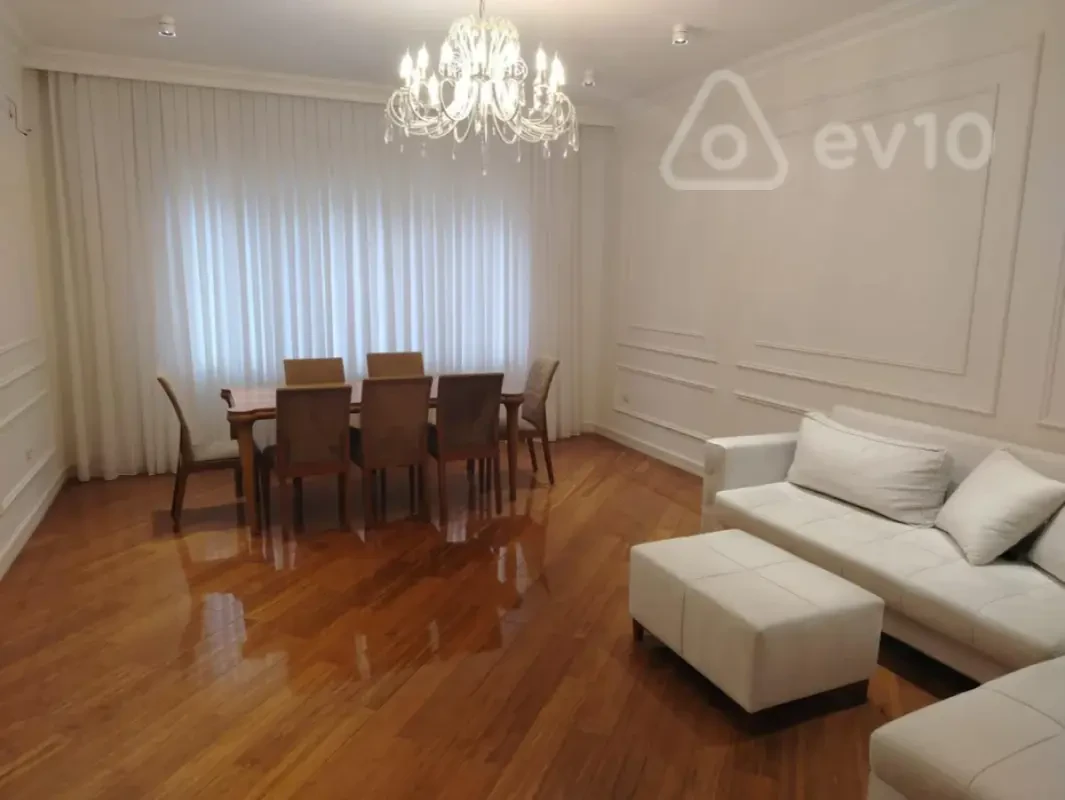 Satılır 3 otaqlı yeni tikili 150 m²