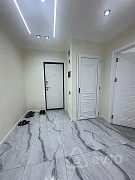 Satılır 3 otaqlı köhnə tikili 66 m² — Bakı, Nizami 3 otaq 66.00 m²