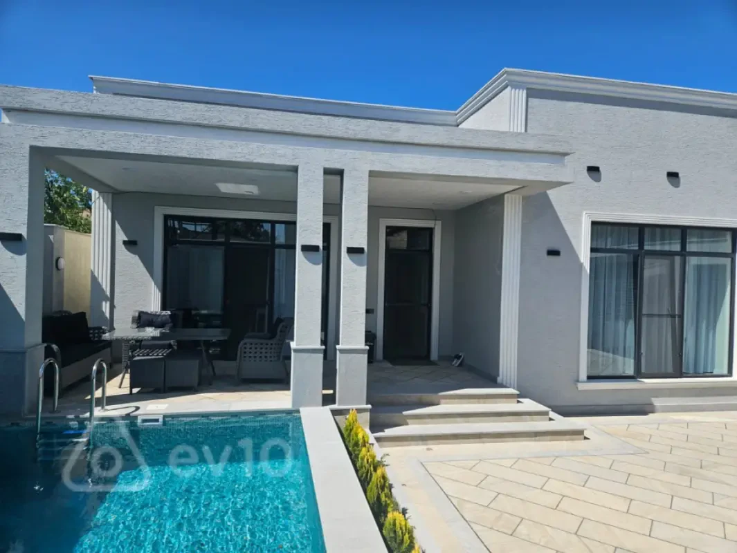 Kirayə verilir 4 otaqlı həyət evi 100 m²