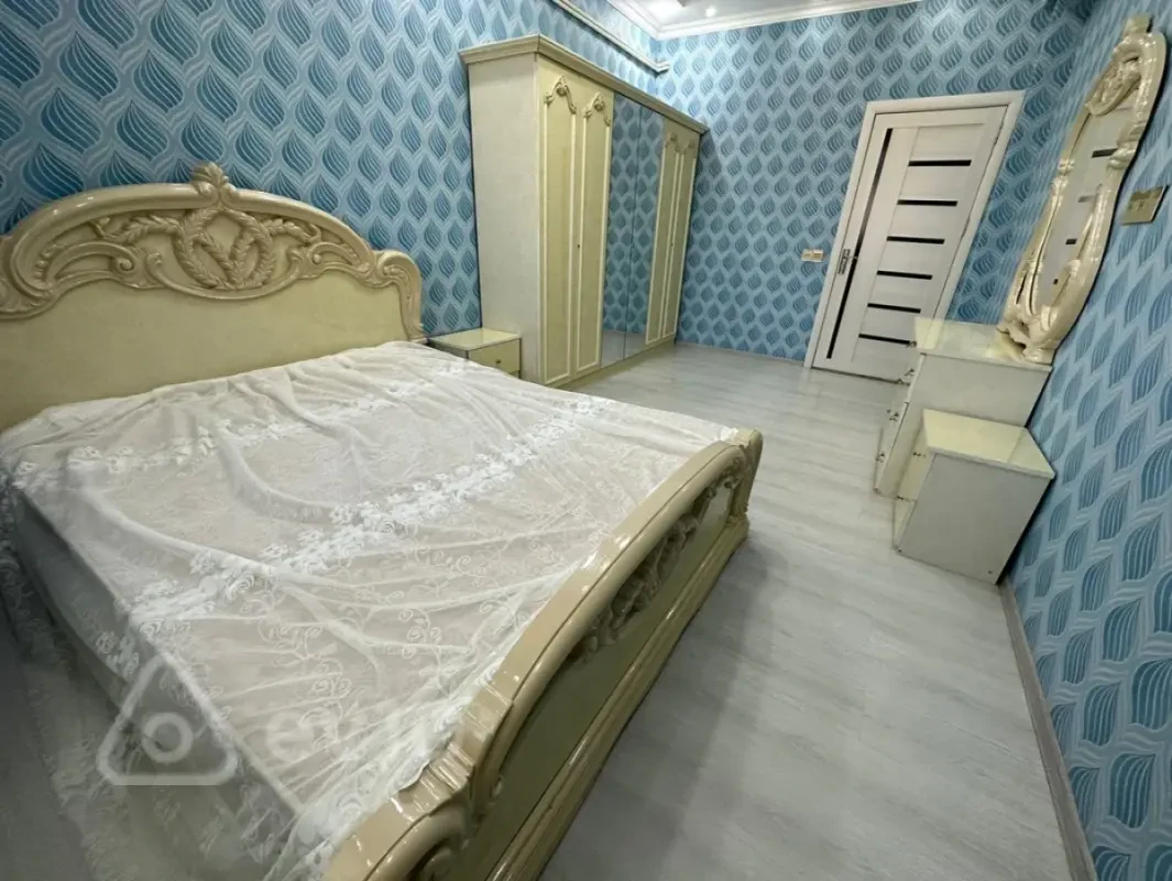 Kirayə verilir 2 otaqlı yeni tikili 52 m²