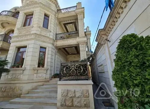 Satılır 7 otaqlı həyət evi 500 m² — Bakı, Binəqədi 7 otaq 500.00 m²