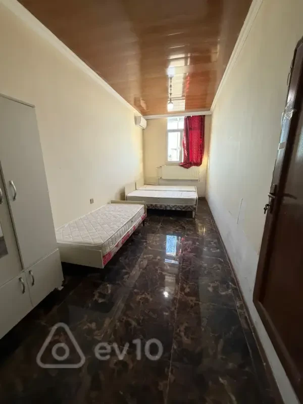 Kirayə verilir 2 otaqlı yeni tikili 80 m²