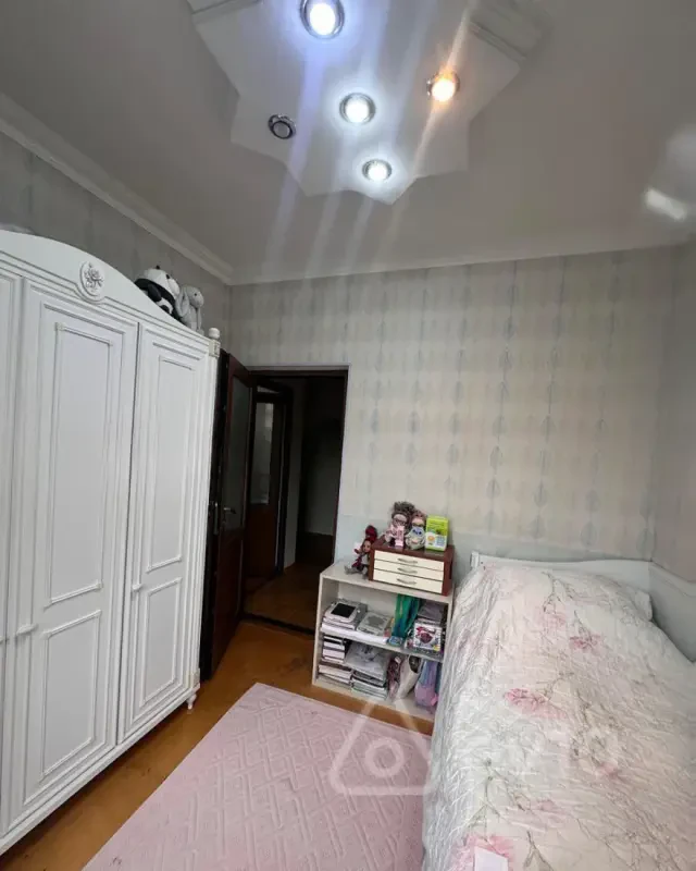 Satılır 3 otaqlı köhnə tikili 70 m²