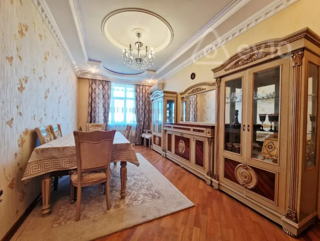 Kirayə verilir 3 otaqlı yeni tikili 120 m²