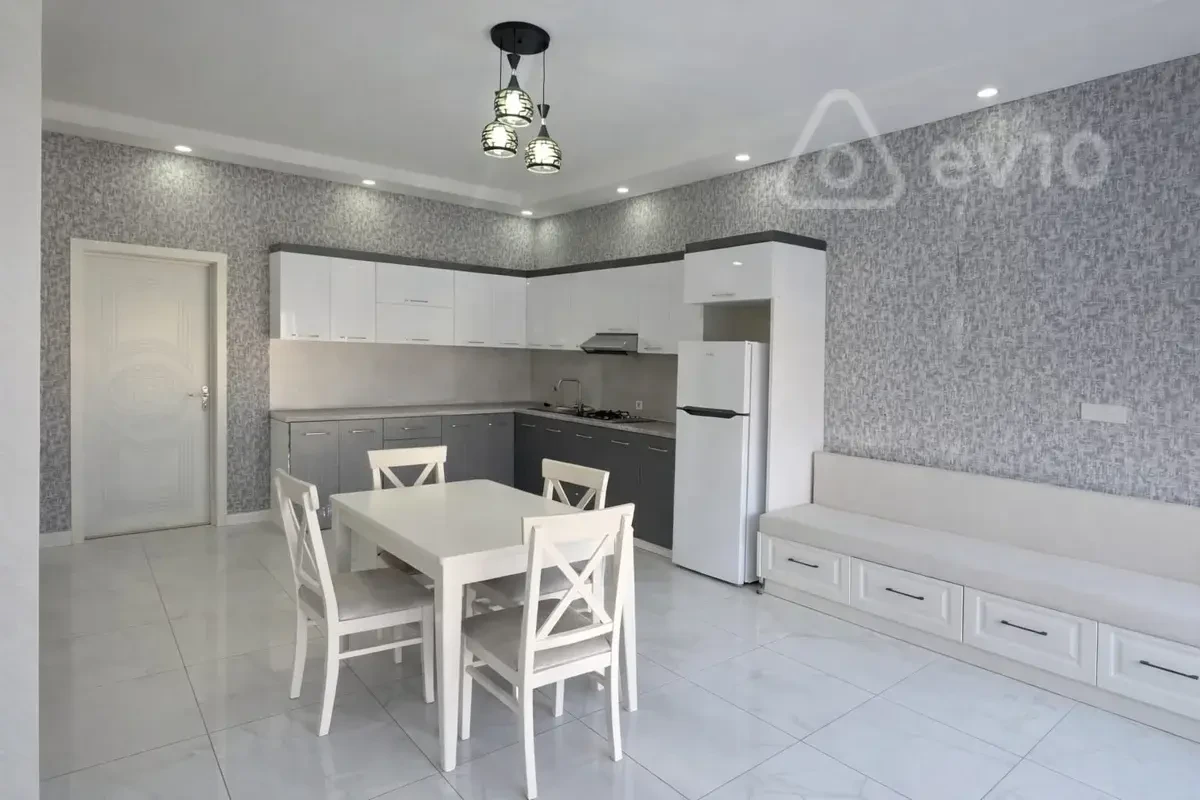 Satılır 4 otaqlı həyət evi 115 m²
