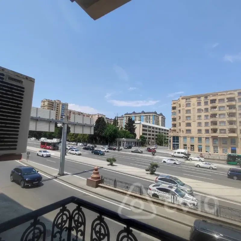 Kirayə verilir 3 otaqlı yeni tikili 100 m²