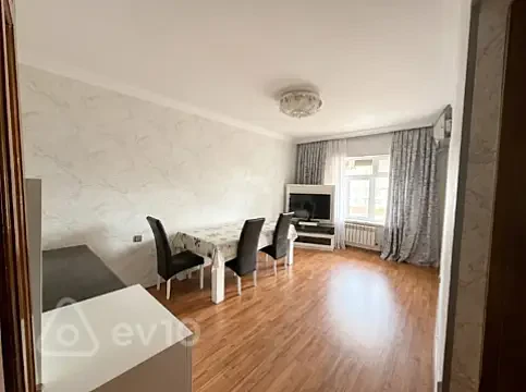 Satılır 4 otaqlı köhnə tikili 100 m² — Bakı, Xətai 4 otaq 100.00 m²