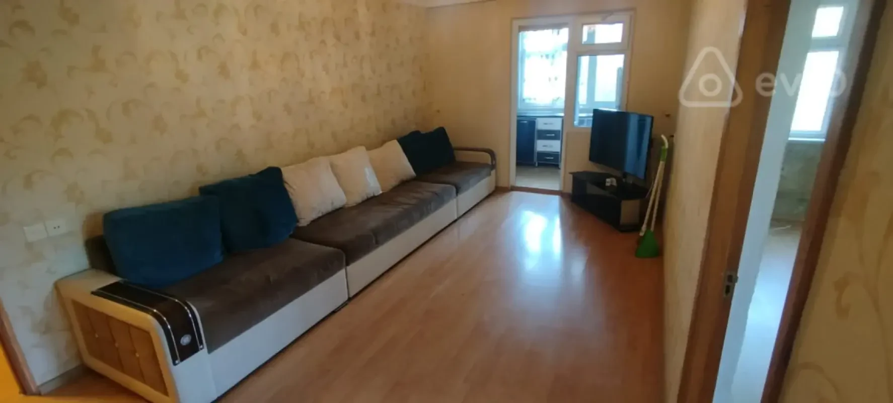 Kirayə verilir 3 otaqlı köhnə tikili 70 m²