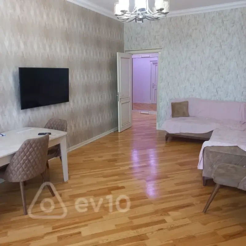 Kirayə verilir 2 otaqlı yeni tikili 90 m²