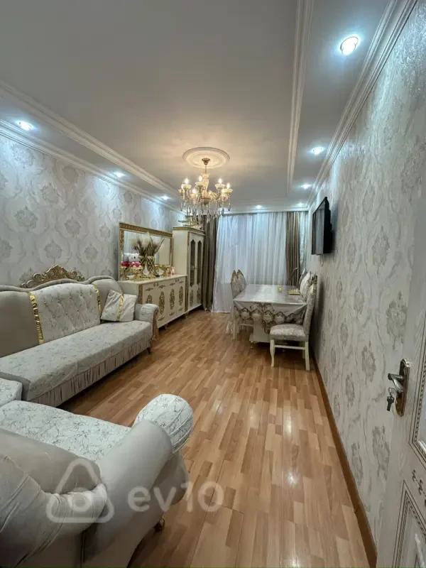 Satılır 3 otaqlı köhnə tikili 60 m²