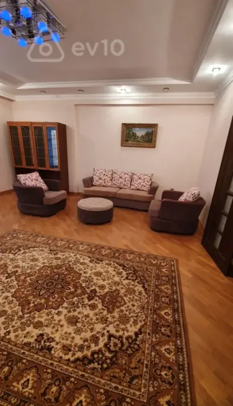Kirayə verilir 2 otaqlı yeni tikili 100 m²