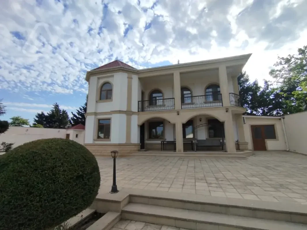 Kirayə verilir 5 otaqlı həyət evi 270 m²