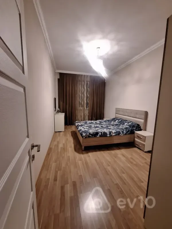 Satılır 2 otaqlı yeni tikili 80 m²
