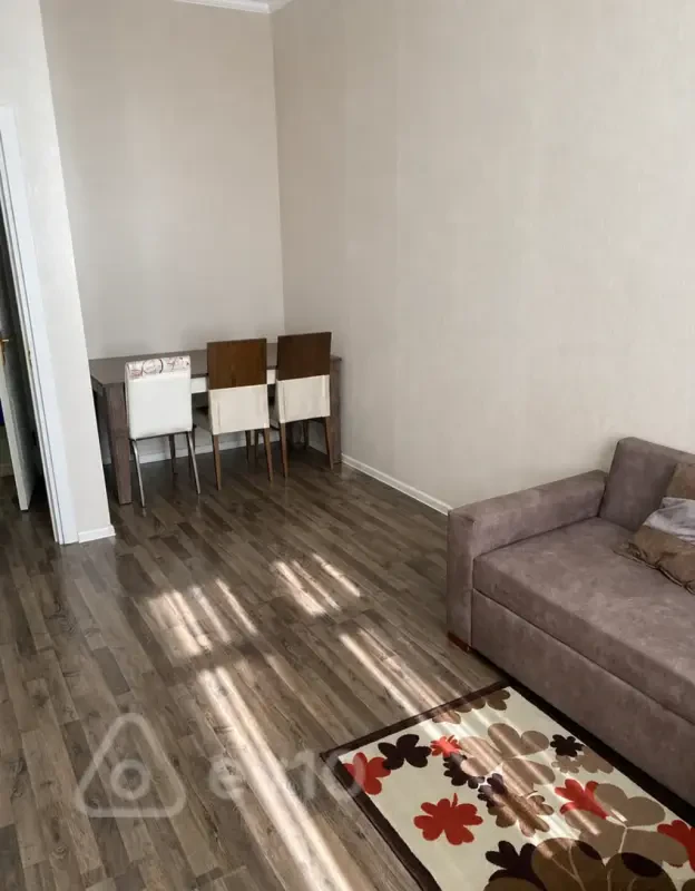 Kirayə verilir 1 otaqlı yeni tikili 60 m²