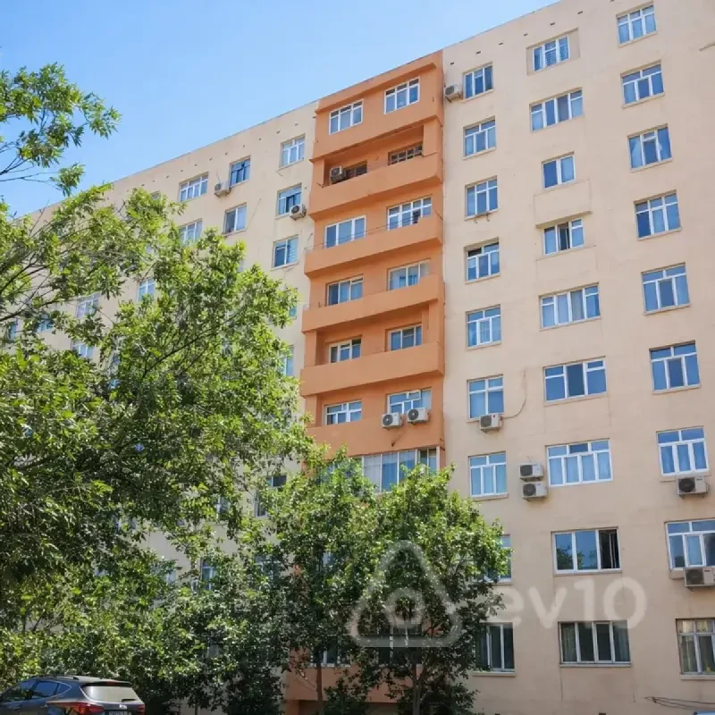 Satılır 5 otaqlı köhnə tikili 120 m²