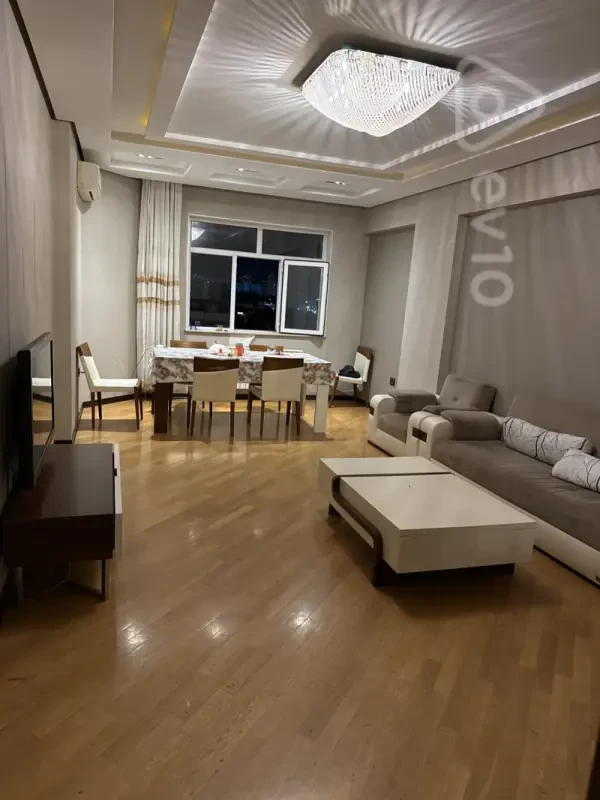 Kirayə verilir 3 otaqlı yeni tikili 100 m²