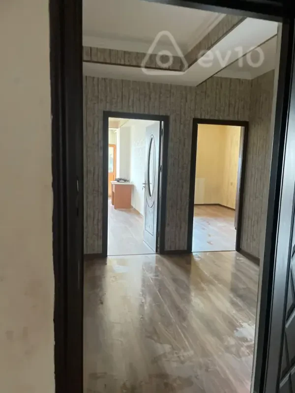 Kirayə verilir 2 otaqlı yeni tikili 70 m²