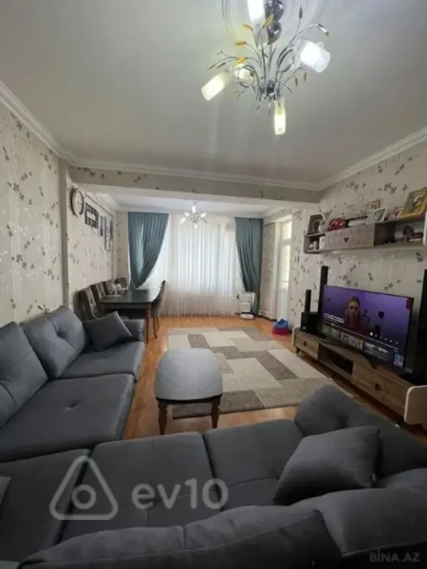 Kirayə verilir 2 otaqlı yeni tikili 60 m²