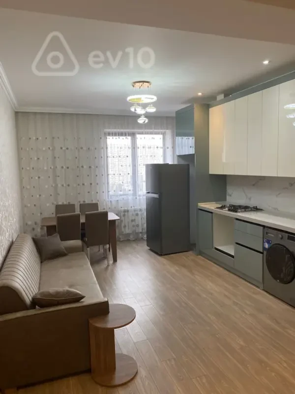 Kirayə verilir 3 otaqlı yeni tikili 80 m²