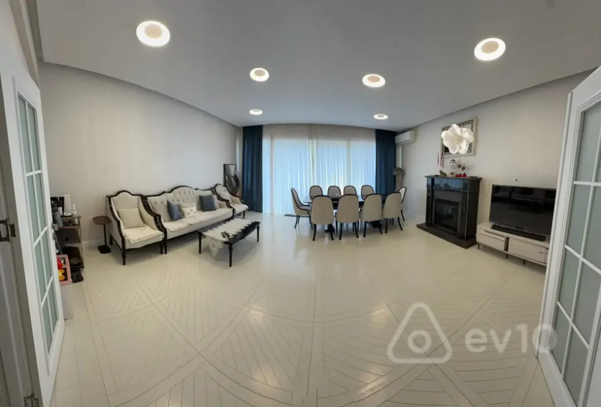 Kirayə verilir 3 otaqlı yeni tikili 110 m²