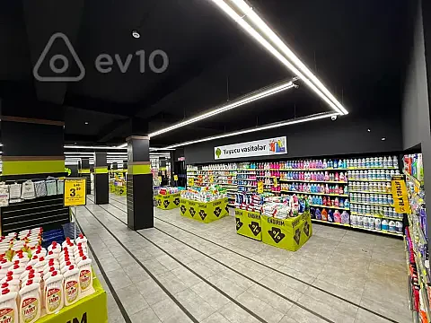 Satılır mənzil 2100 m² — Bakı, Nəsimi 2100.00 m²