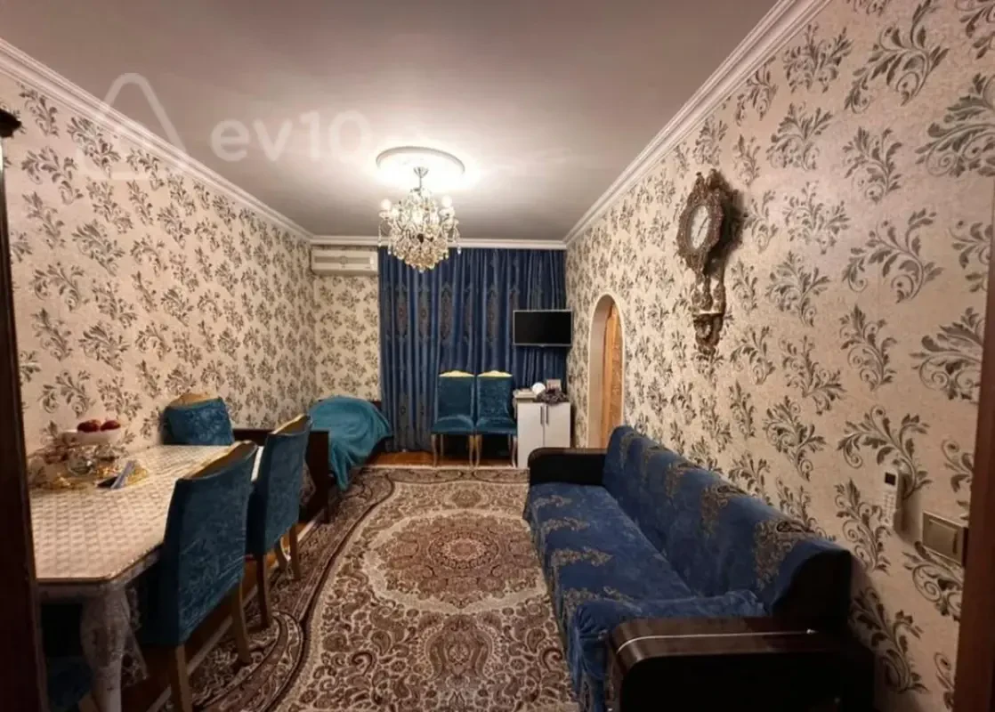 Kirayə verilir 2 otaqlı köhnə tikili 54 m²