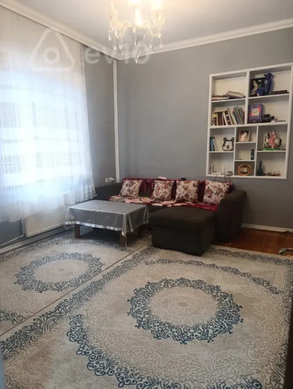 Kirayə verilir 4 otaqlı həyət evi 100 m²