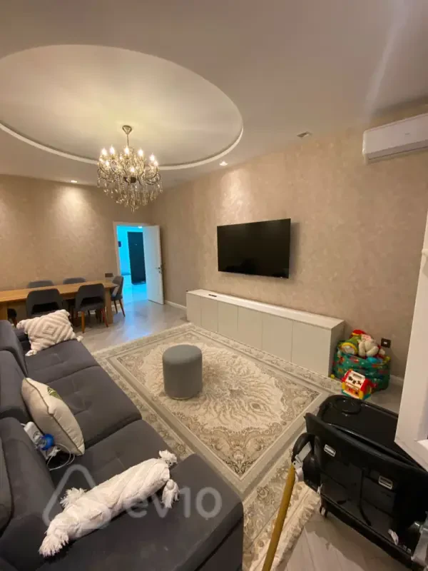 Kirayə verilir 2 otaqlı yeni tikili 60 m²