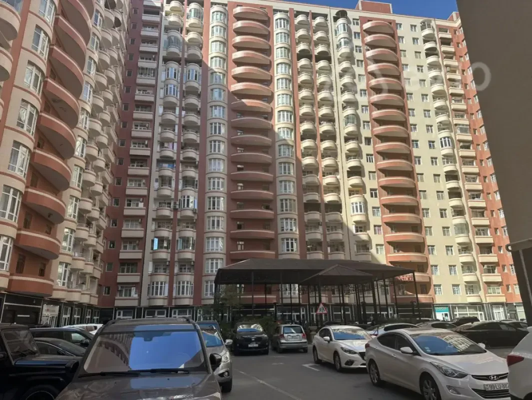 Satılır 3 otaqlı yeni tikili 100 m²