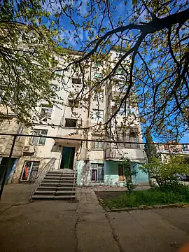 Kirayə verilir 2 otaqlı köhnə tikili 45 m² — Bakı, Yasamal 2 otaq 45.00 m²
