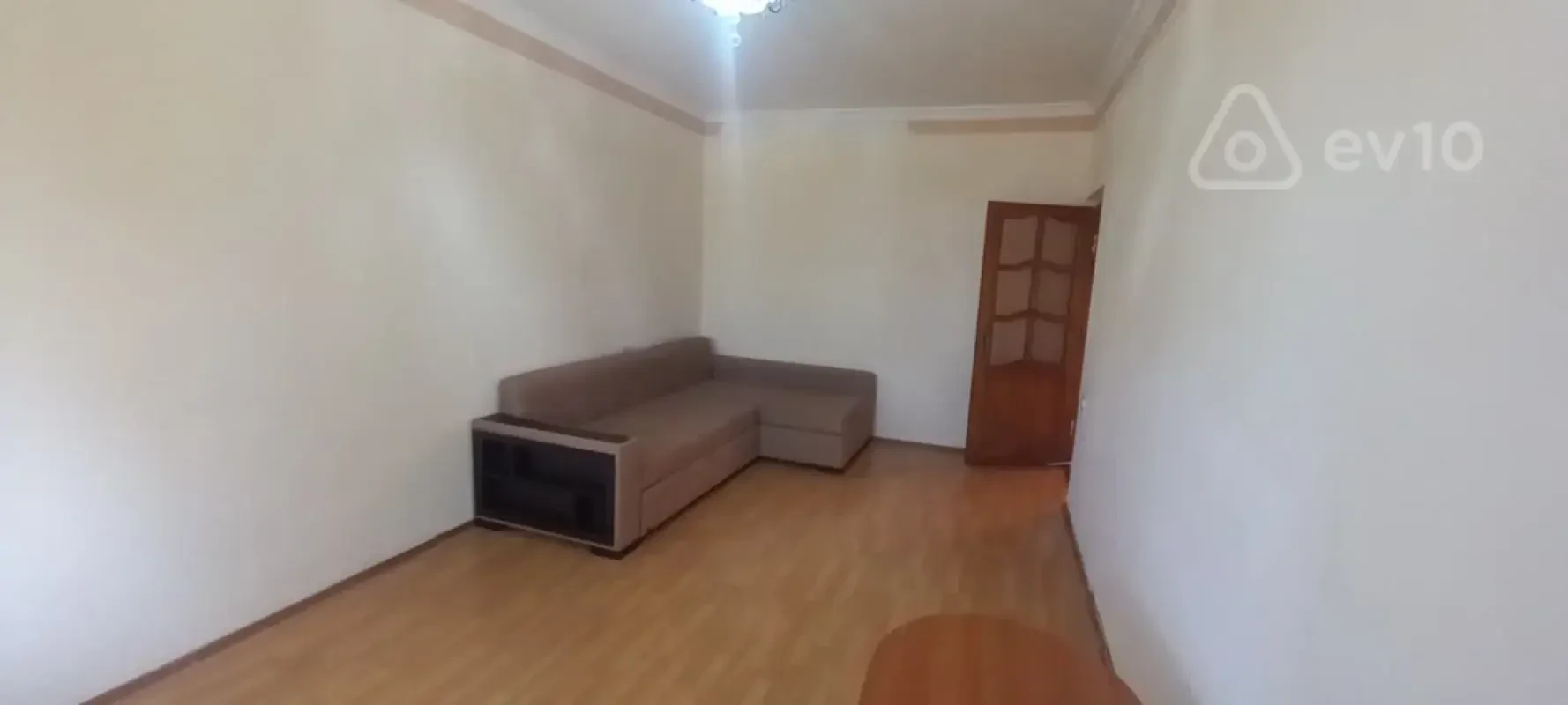 Kirayə verilir 3 otaqlı köhnə tikili 77 m²