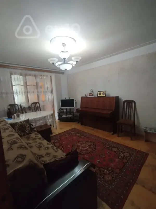 Satılır 3 otaqlı köhnə tikili 59 m²