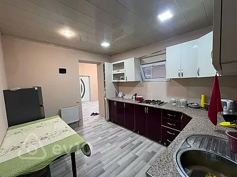 Kirayə verilir 3 otaqlı köhnə tikili 90 m² — Bakı, Xətai 3 otaq 90.00 m²